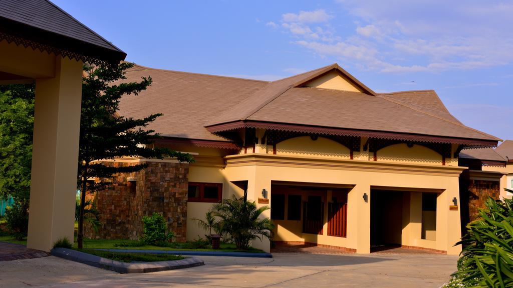 Emerald Palace Hotel Naypyidaw Dış mekan fotoğraf