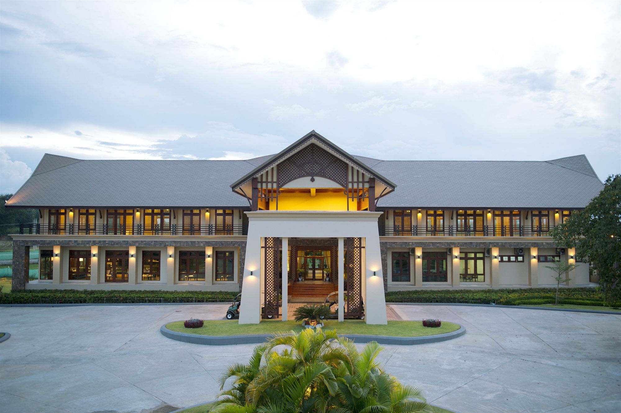Emerald Palace Hotel Naypyidaw Dış mekan fotoğraf